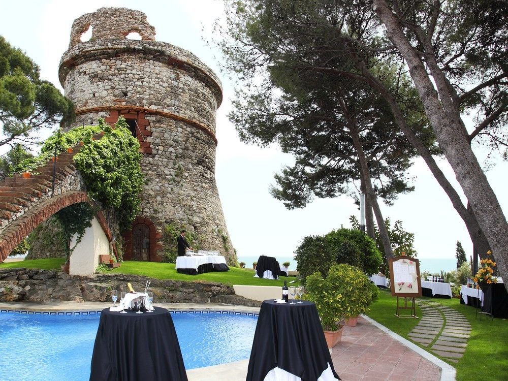 Gran Hotel Rey Don Jaime Castelldefels Exteriör bild